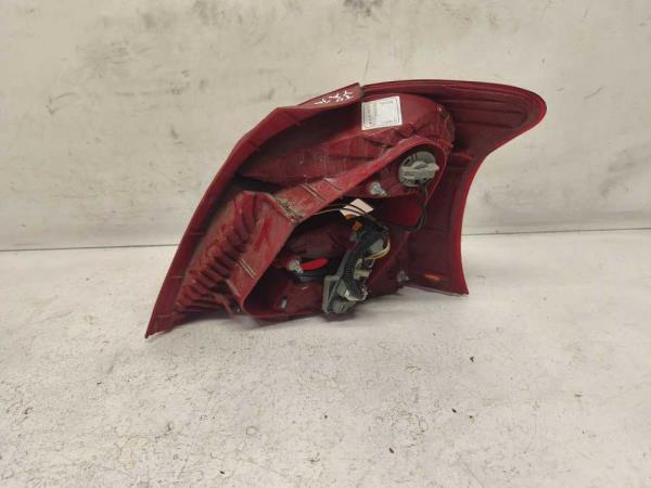 FEU ARRIERE GAUCHE TOYOTA - Vue 2